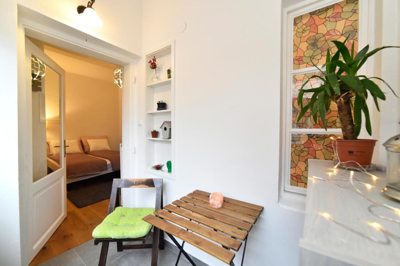 Cosy Lu Apartment ซาเกร็บ ภายนอก รูปภาพ